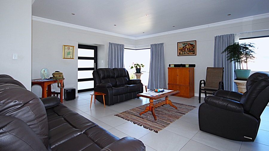 4 Bedroom Property for Sale in Monte Christo Western Cape